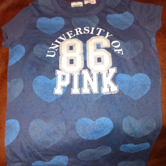 Women's medium /large  graphic tee and tank - Picture 6 of 14